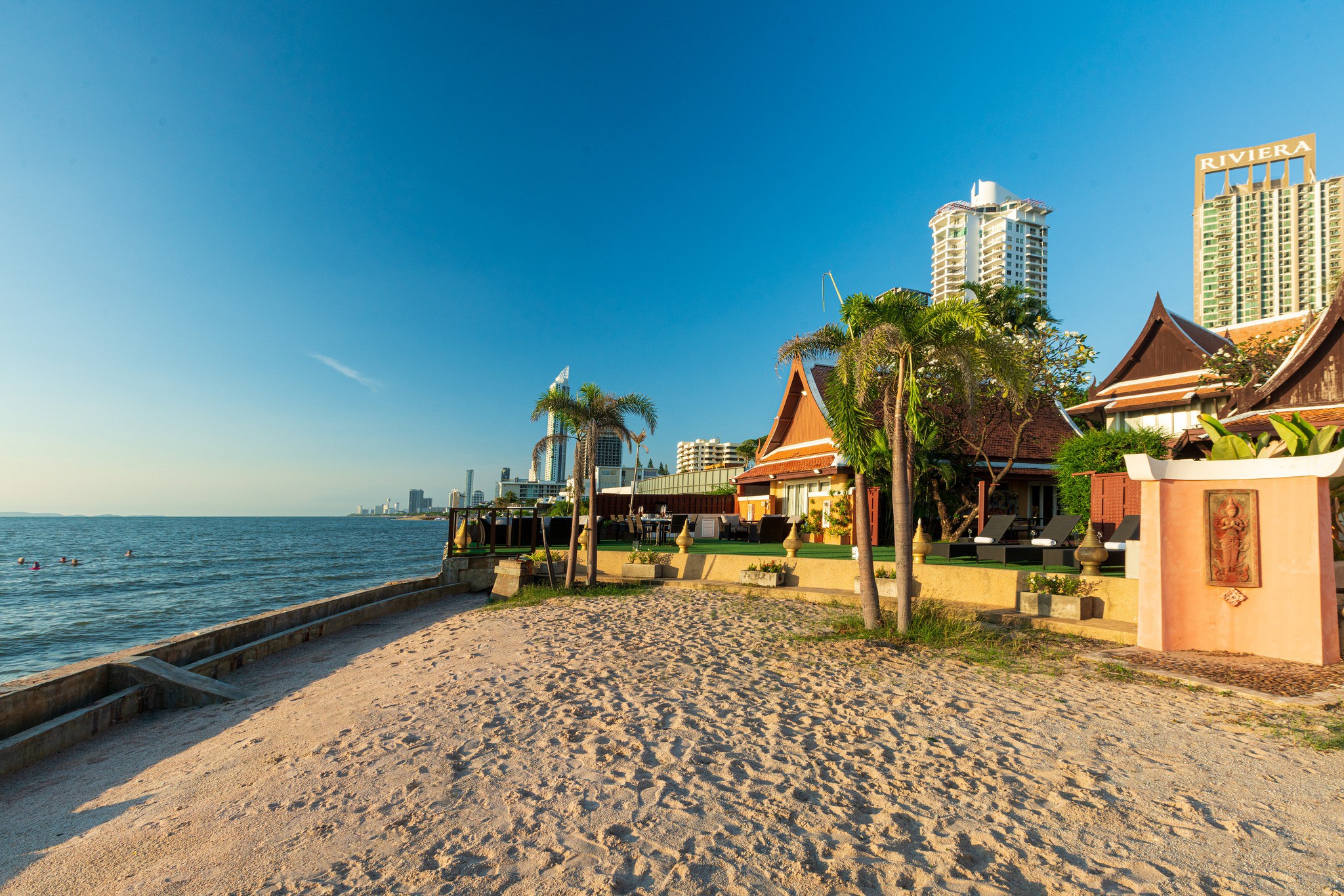 Gala Beachfront